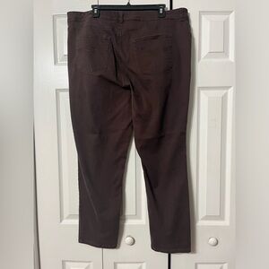 Women’s Style & Co Slim Leg Brown Jean Size 20W